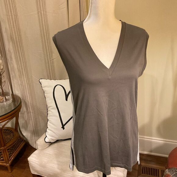 J.Crew 100% cotton top 🤍 - Picture 1 of 6